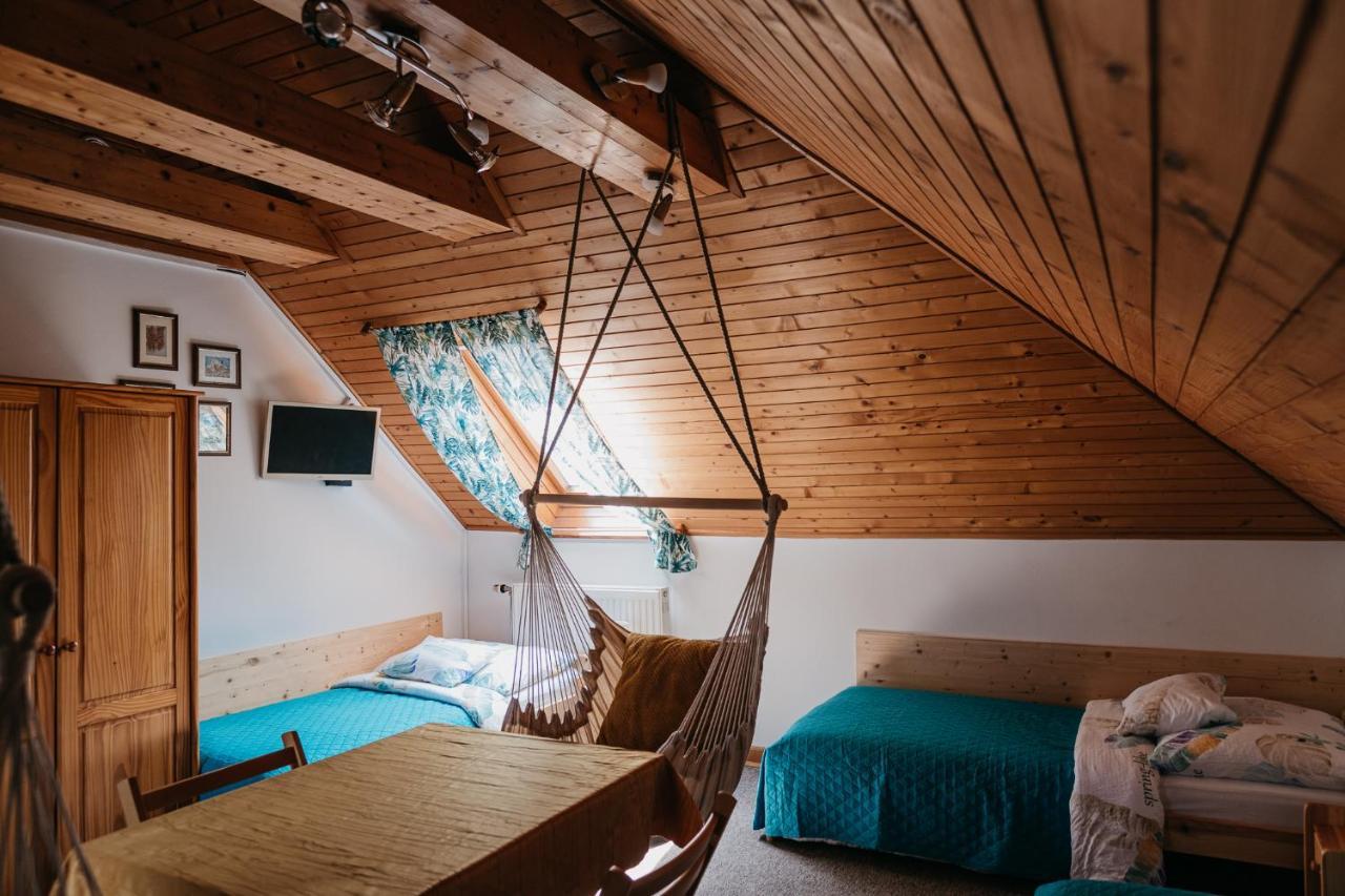 Hotel Hemina Vendeghaz Tata Zewnętrze zdjęcie
